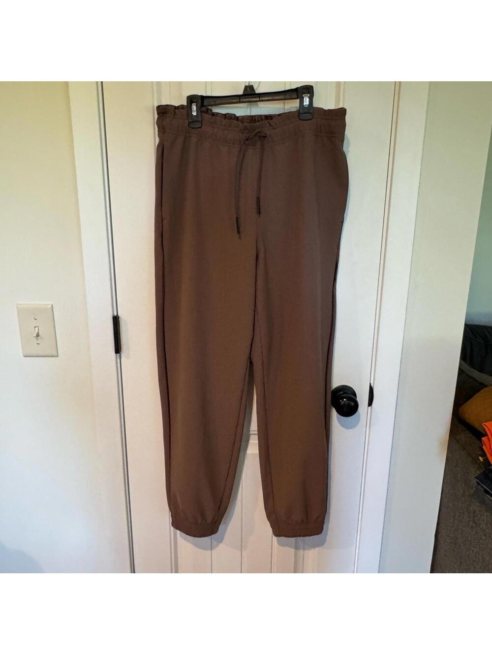 Athleta Metropolis Jogger Size 6 High-Rise Lightweight